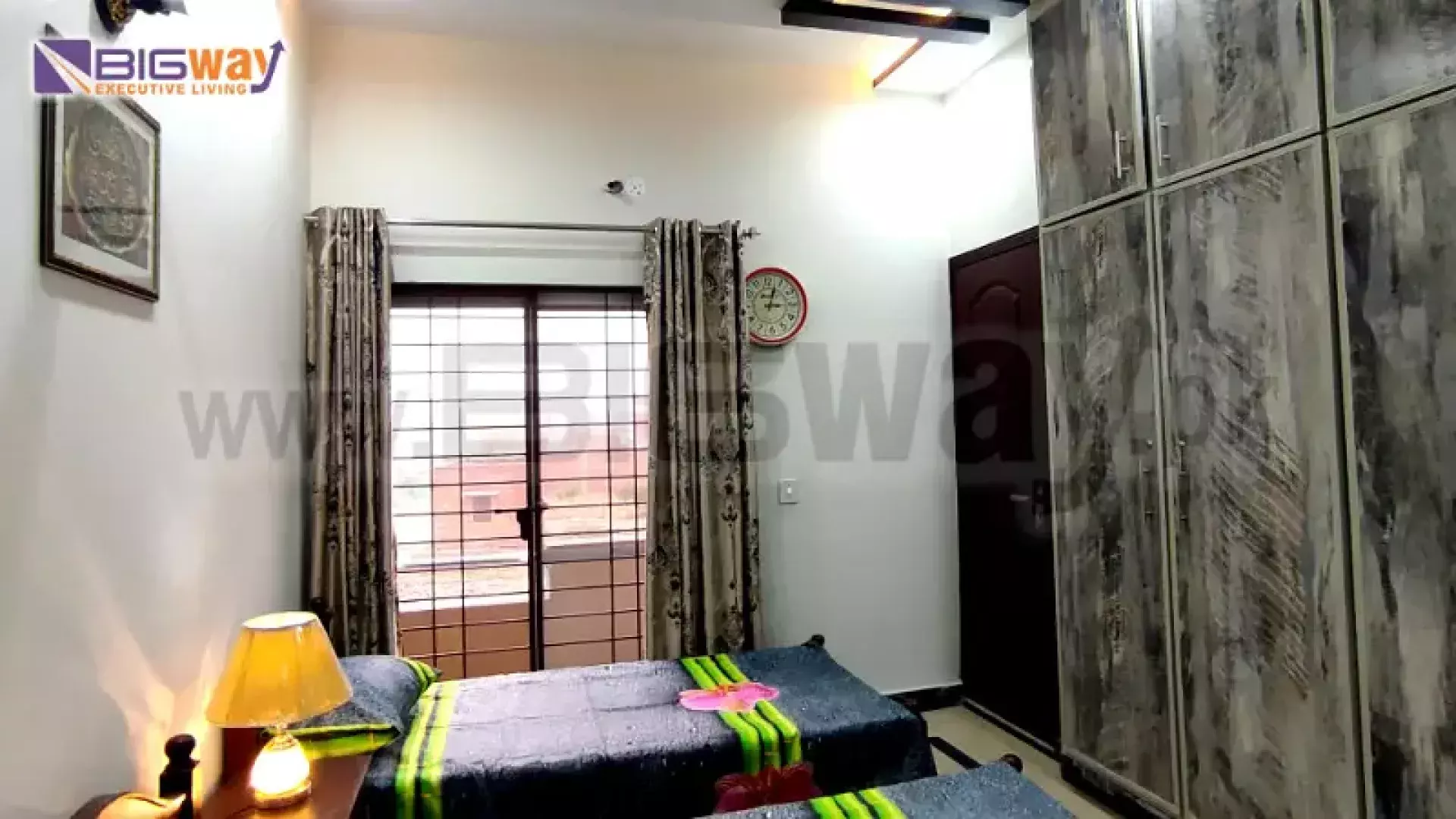 BigWay GIRLS HOSTEL (Executive Living) LUXURY Rooms for MDCAT KIPS Girls, WORKING Women, UMT, Bahria University, JOBIAN Girls
